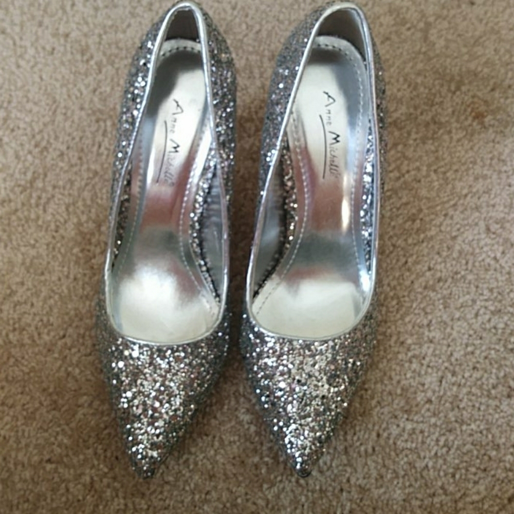 Shoe